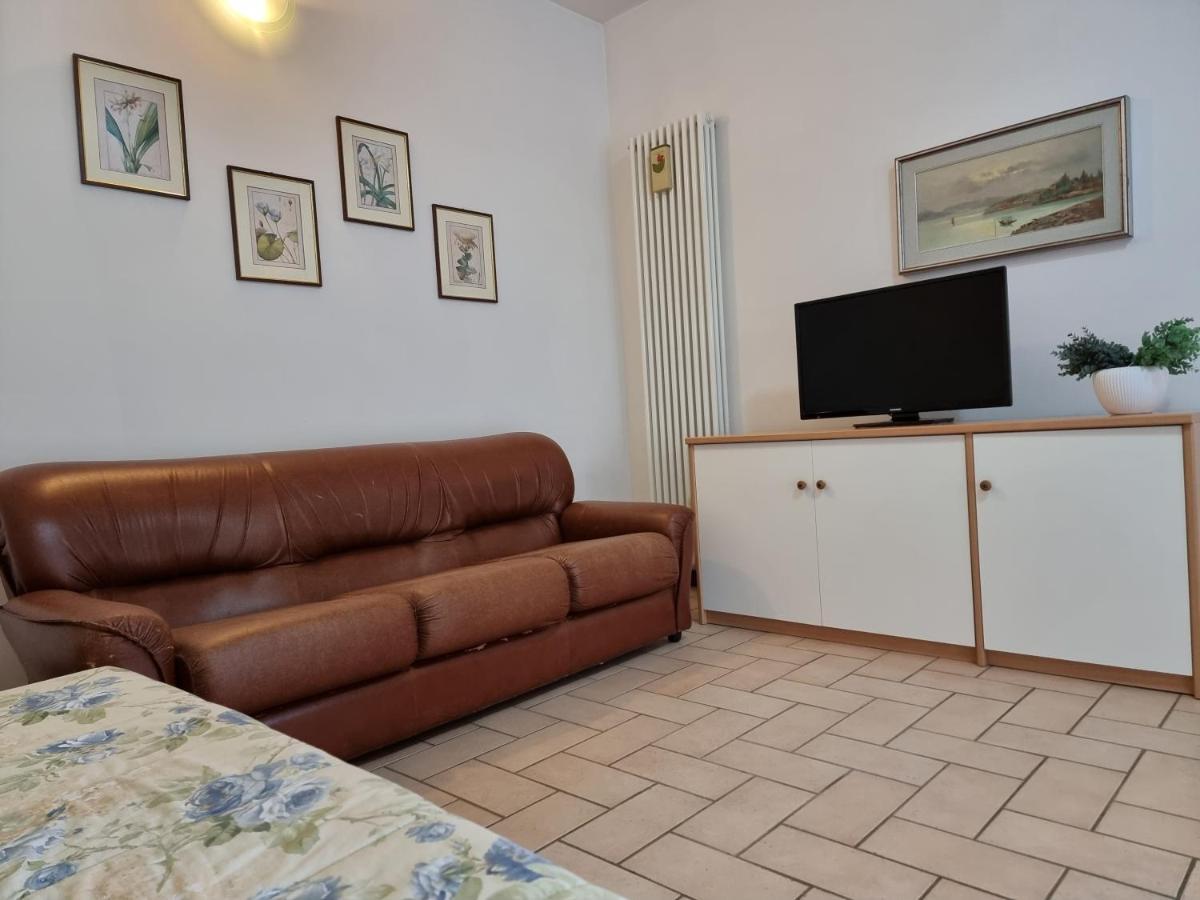 Residence Azzurro Gabicce Mare Buitenkant foto